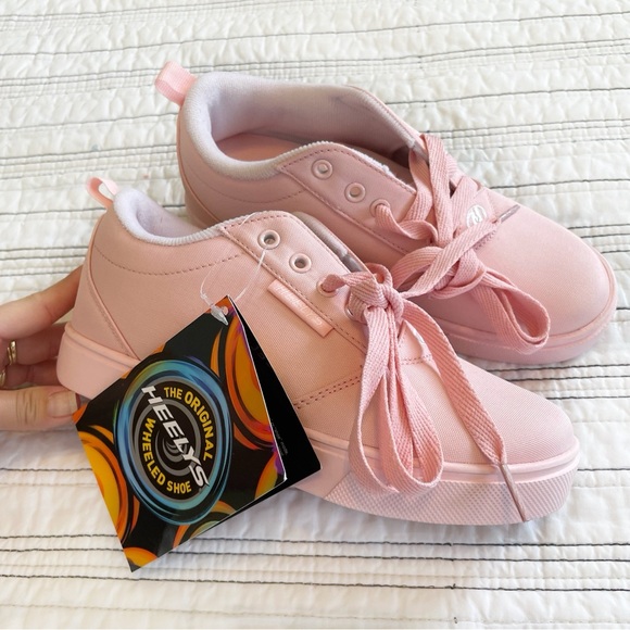 NWT Heely’s Pro 20 Skate Shoes with Wheels in Cotton Candy Pink Kids size 3 - Picture 2 of 6